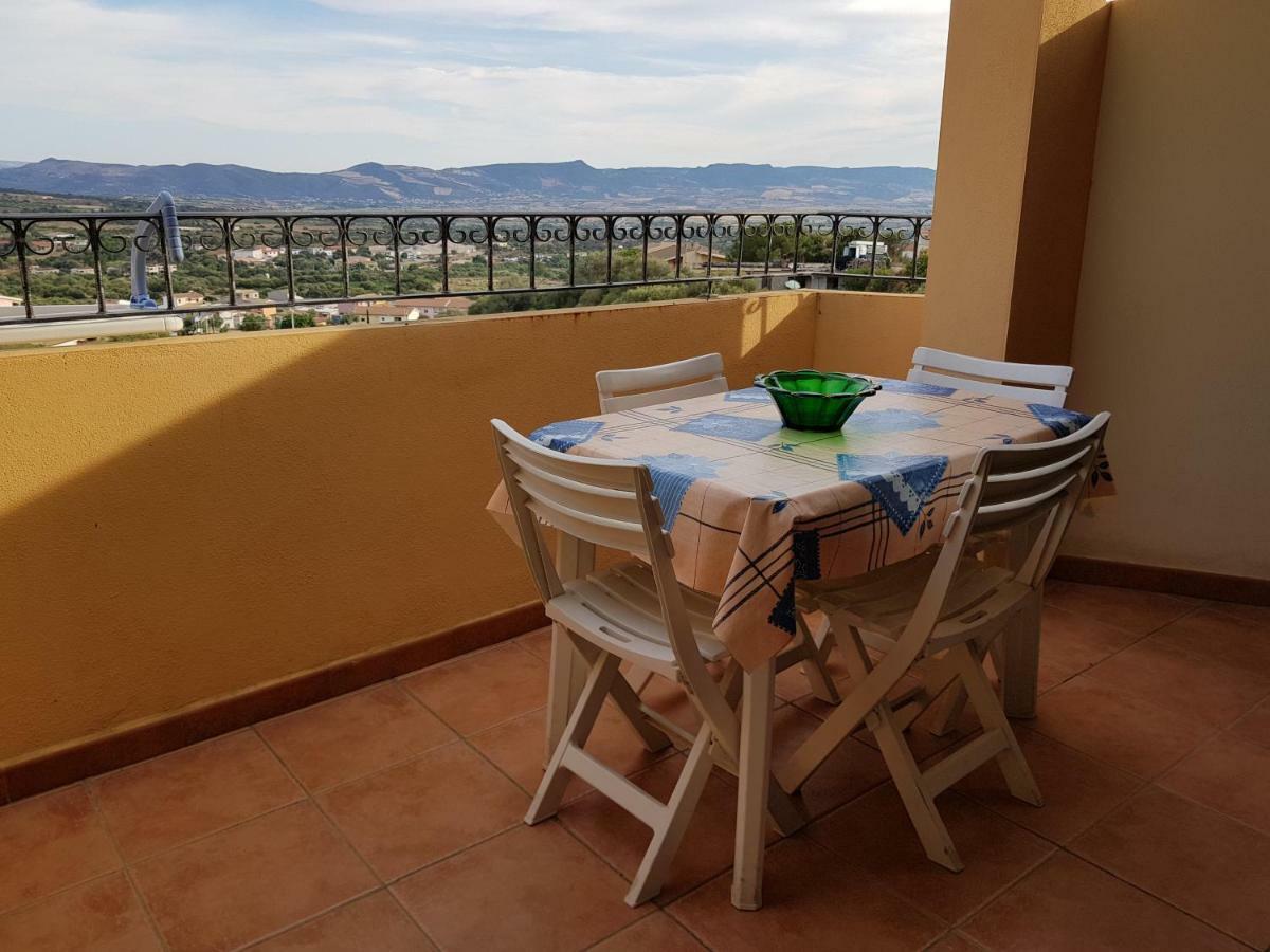 Borgo Lu Canali Da Gavino Apartment Badesi Luaran gambar