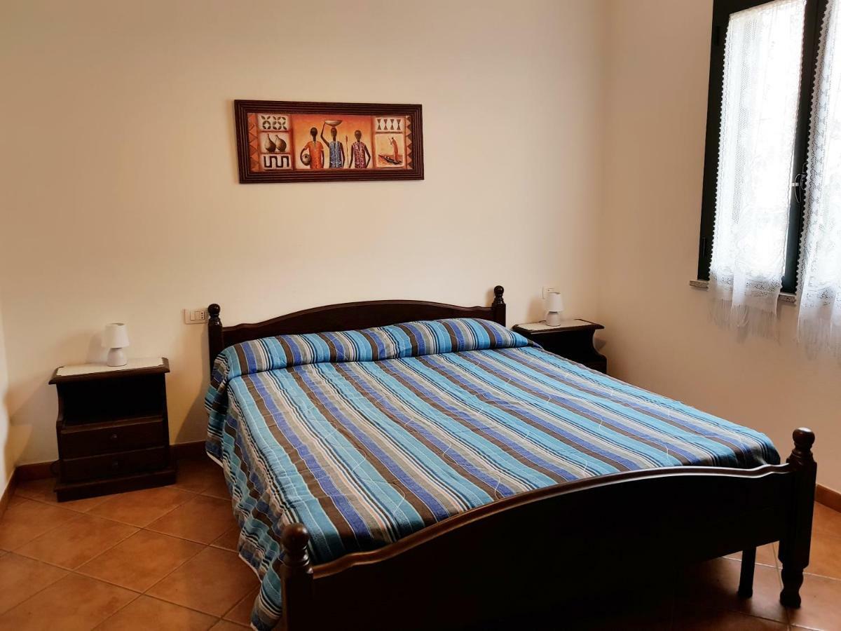 Borgo Lu Canali Da Gavino Apartment Badesi Luaran gambar