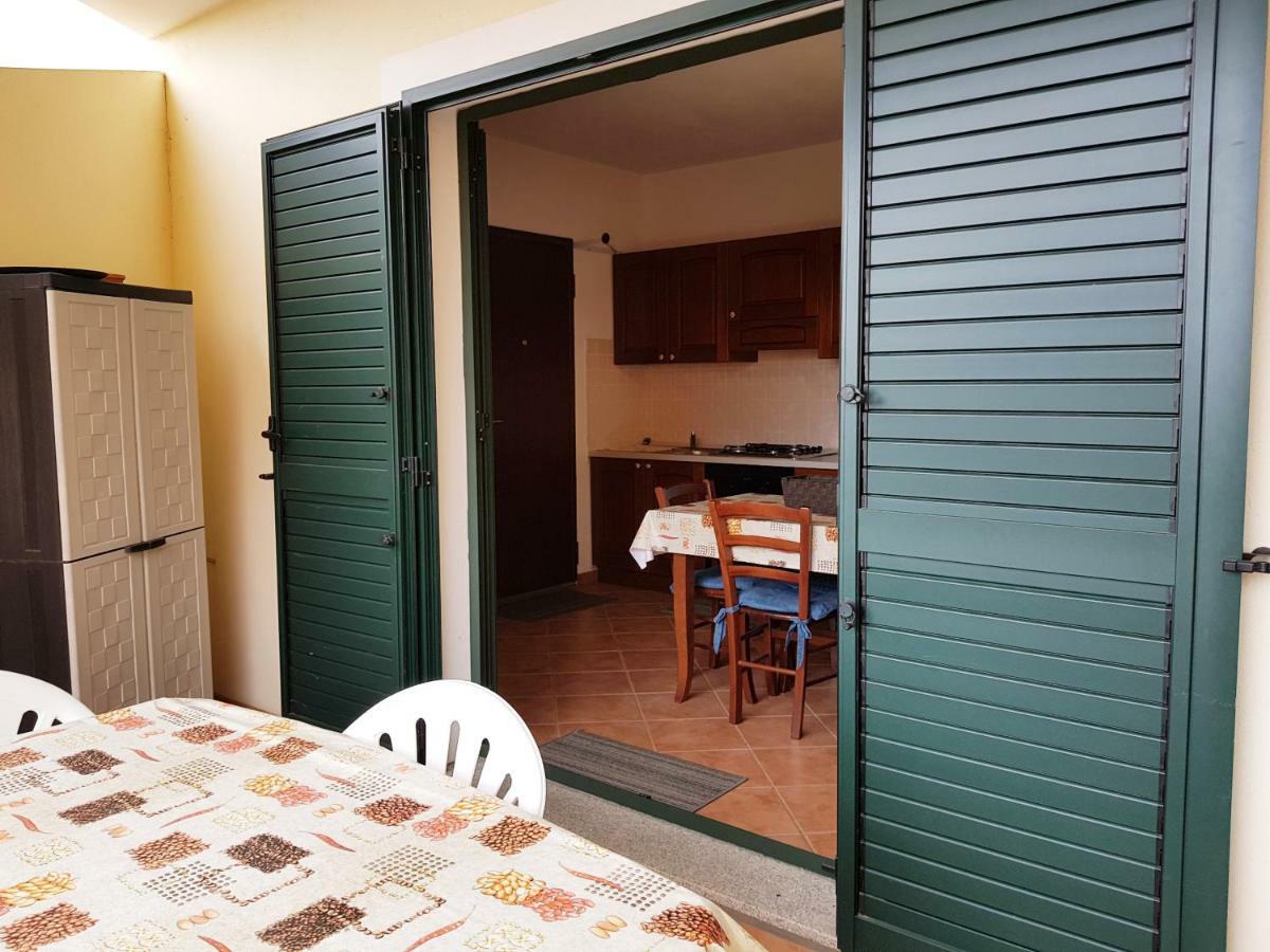 Borgo Lu Canali Da Gavino Apartment Badesi Luaran gambar